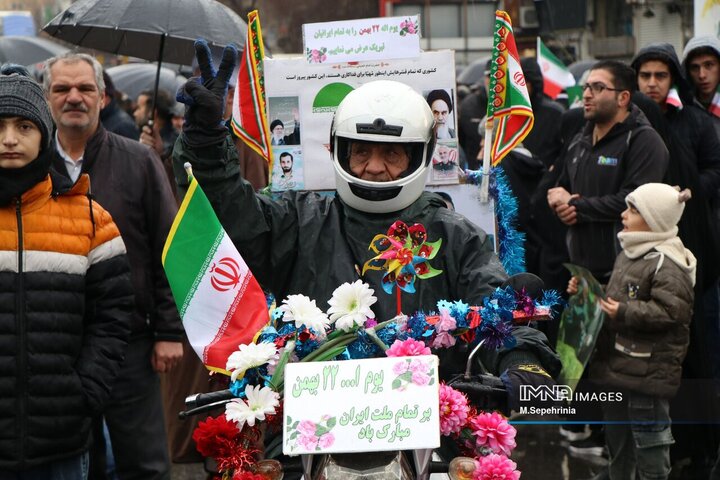 راهپیمایی یوم الله 22 بهمن در تبریز