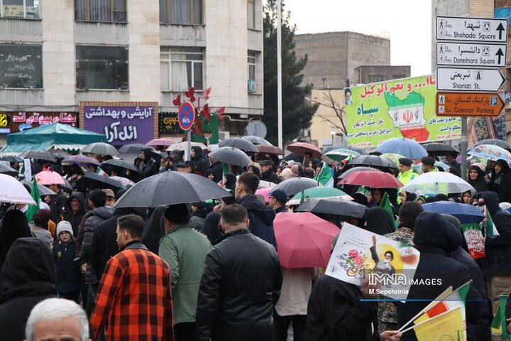 راهپیمایی یوم الله 22 بهمن در تبریز