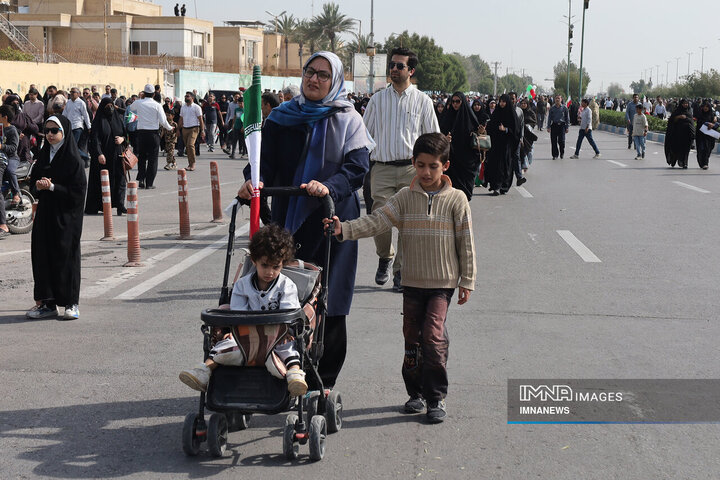 راهپیمایی یوم الله 22 بهمن در بندر عباس