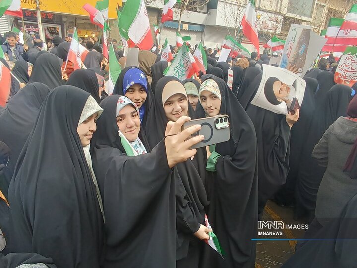 راهپیمایی یوم الله 22 بهمن در زنجان