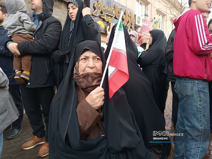 راهپیمایی یوم الله 22 بهمن در زنجان