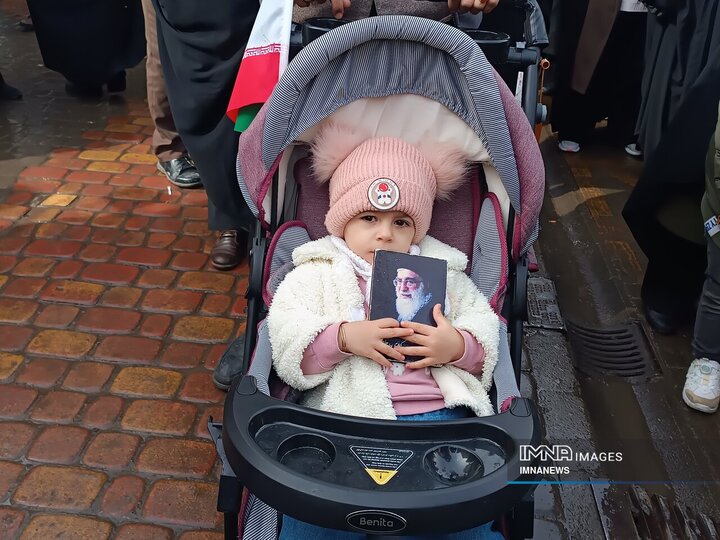 راهپیمایی یوم الله 22 بهمن در زنجان