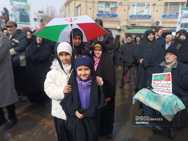 راهپیمایی یوم الله 22 بهمن در زنجان