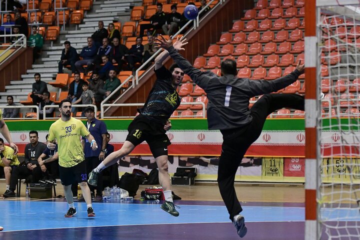 فاصله زیادی با صدرنشینی نداریم