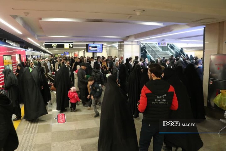 جابه‌جایی ۸۰ هزار مسافر با متروی اصفهان در راهپیمایی ۲۲ بهمن ۱۴۰۴