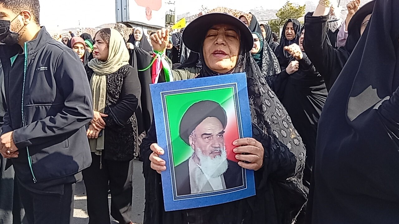 خروش پایتخت طبیعت در حمایت از ایران جان به روایت تصویر