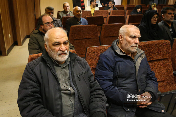 آیین تجلیل از پیشکسوتان انقلاب اسلامی در بازار اصفهان