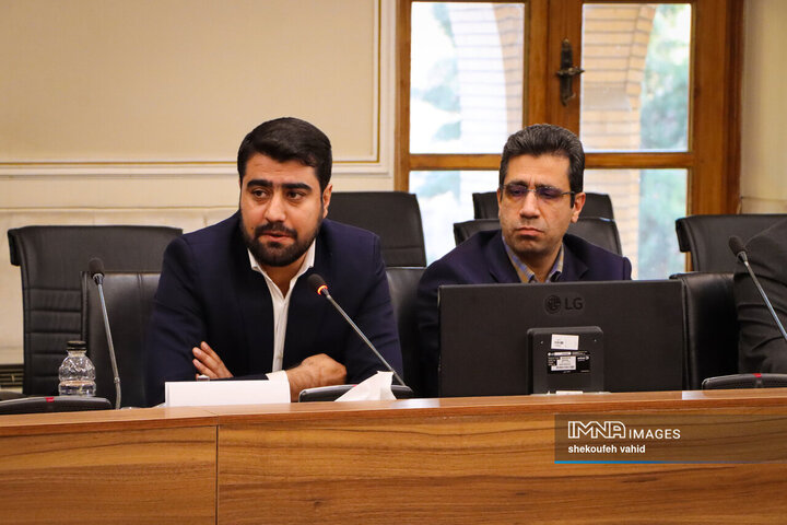 جلسه «میز هوش مصنوعی» استان اصفهان