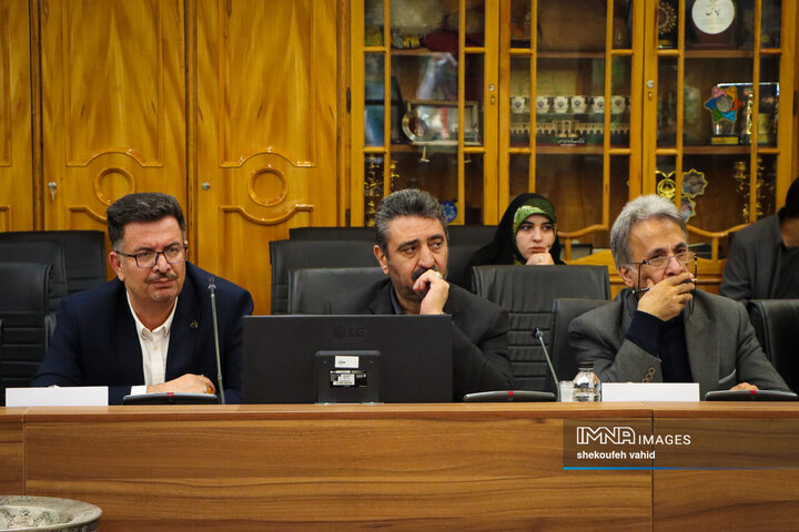 جلسه «میز هوش مصنوعی» استان اصفهان