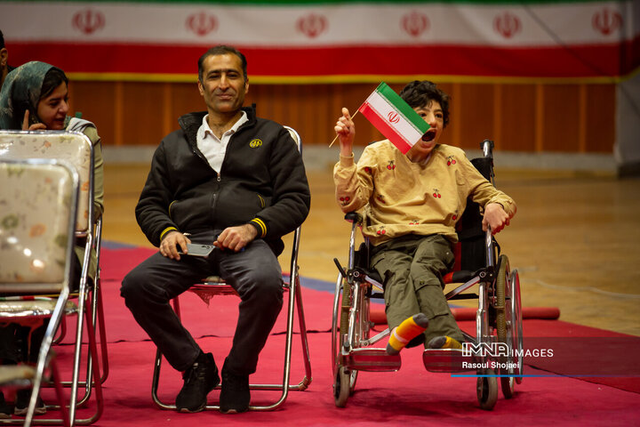 جشن دهه فجر خانواده اتوبوسرانی شهرداری اصفهان