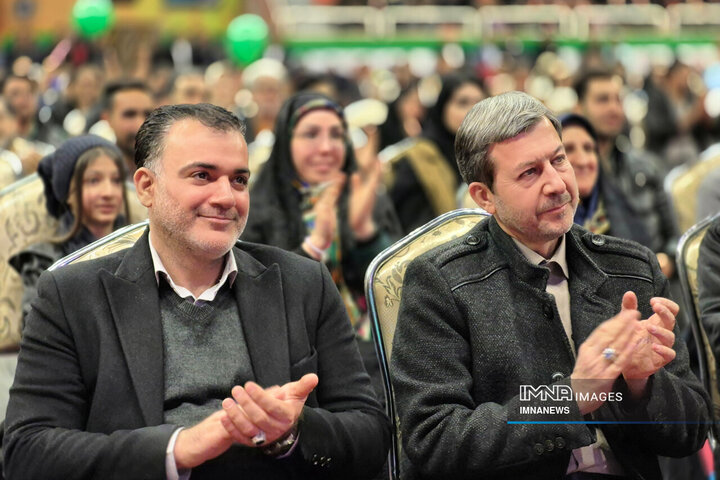 جشن دهه فجر خانواده اتوبوسرانی شهرداری اصفهان