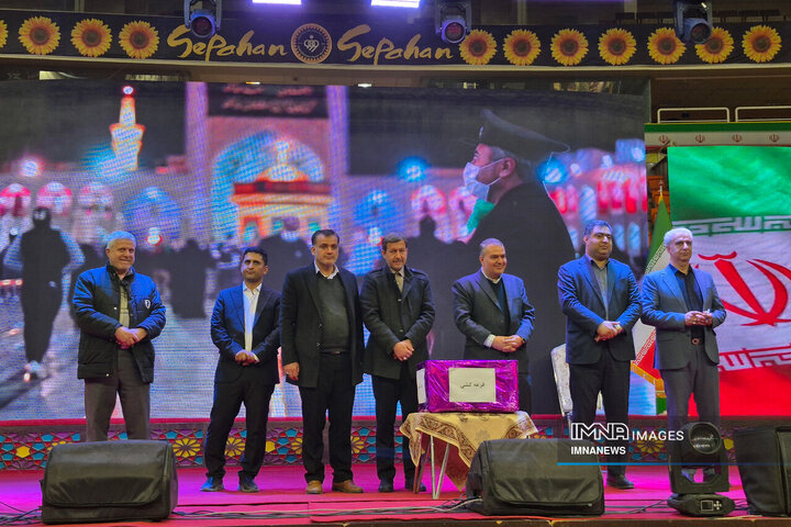 جشن دهه فجر خانواده اتوبوسرانی شهرداری اصفهان