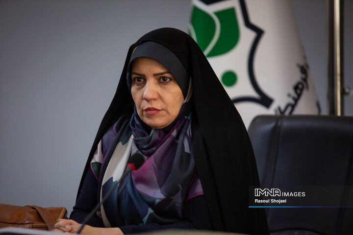 نشست صمیمانه جوانان با شهردار اصفهان