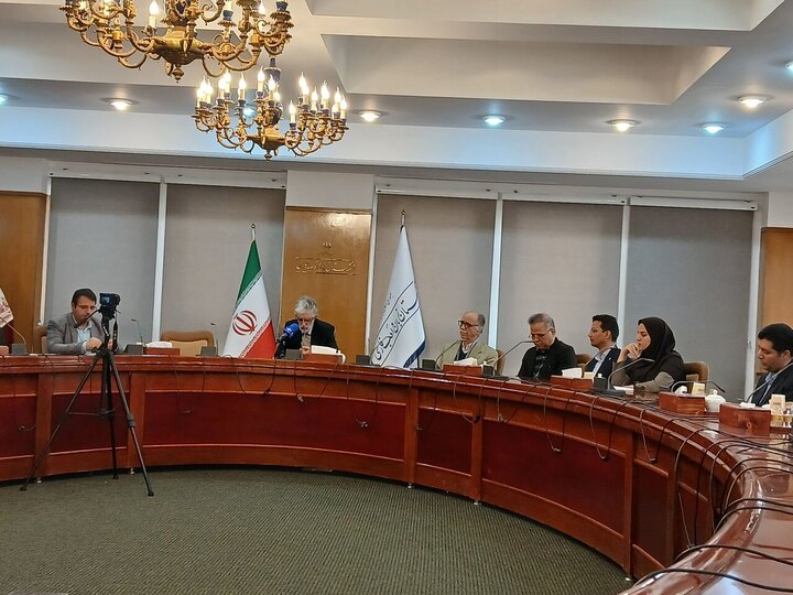 حداد عادل: دست هر کسی به خاقانی نمی‌رسد