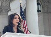 شاهزاده‌ای که برای صحبت با مردم ایران به مترجم نیاز دارد!