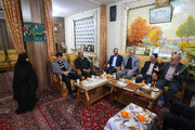 دیدار با خانواده شهدا انگیزه خدمت مسئولان را مضاعف می‌کند