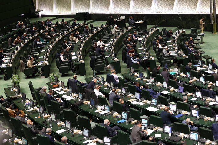 تعیین نرخ ۵۵ درصدی حق انتفاع ایمیدرو از معادن واگذار شده خارج از مزایده