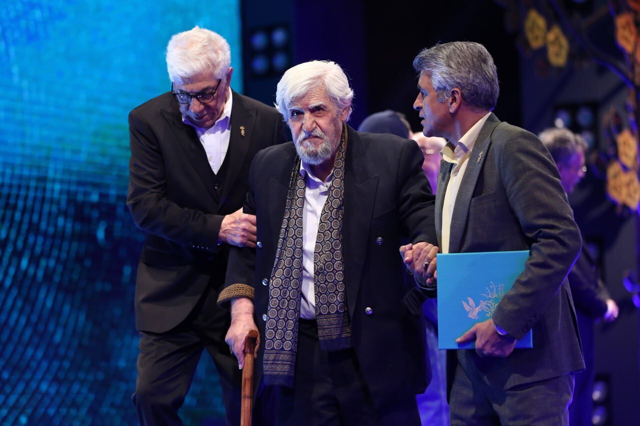 عنایت بخشی؛ از نقش‌های ماندگار تا درگذشت بازیگر پیشکسوت سینمای ایران+ بیوگرافی و زندگینامه