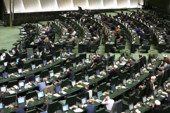 خبر فوری و مهم برای بازنشستگان | سقف پاداش پایان خدمت در سال ۱۴۰۵ اعلام شد + مبلغ دقیق