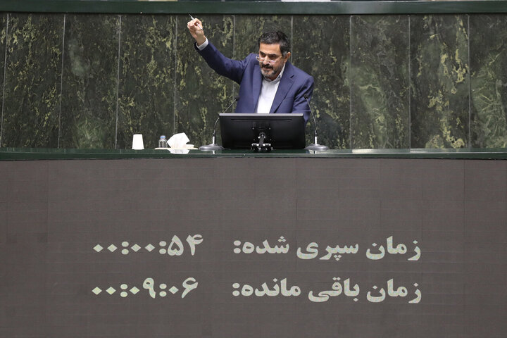 واکنش عضو کمیسیون امنیت ملی به اهانت به تصویر رهبر انقلاب در پارلمان اروپا