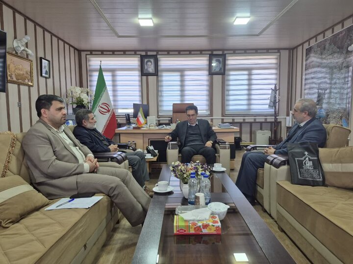 تأکید فرماندار اردبیل بر اجرای برنامه‌های فرهنگی هدفمند در ستاد بازسازی عتبات عالیات
