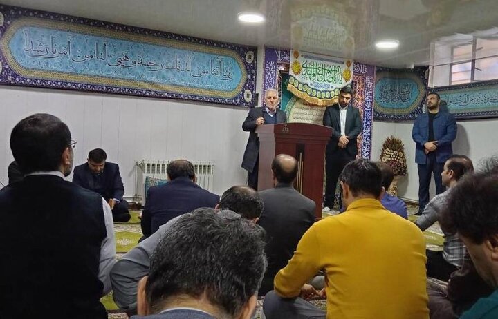رسیدگی به مشکلات و پروندههای قضایی فریدونشهر در بازدید رئیس سازمان زندانها رسیدگی به مشکلات و پروندههای قضایی فریدونشهر در بازدید رئیس سازمان زندانها