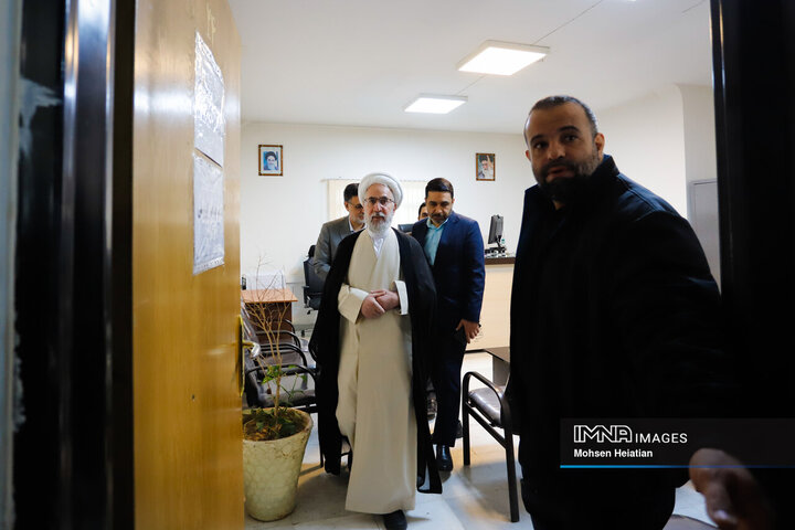 بازدید دادستان کل کشور از دادسرای عمومی و انقلاب شهید تولائی اصفهان