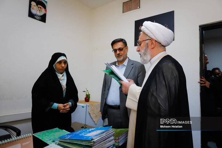 بازدید دادستان کل کشور از دادسرای عمومی و انقلاب شهید تولائی اصفهان