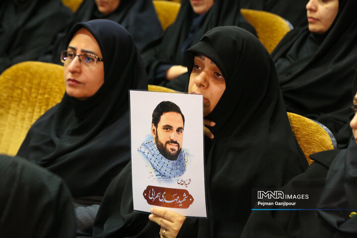 دیدار رئیس قوه قضائیه با گروه‌های مختلف مردم اصفهان