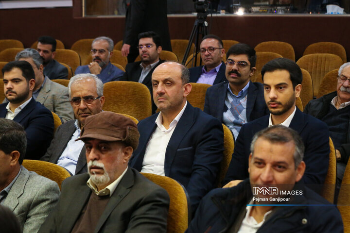 دیدار رئیس قوه قضائیه با گروه‌های مختلف مردم اصفهان