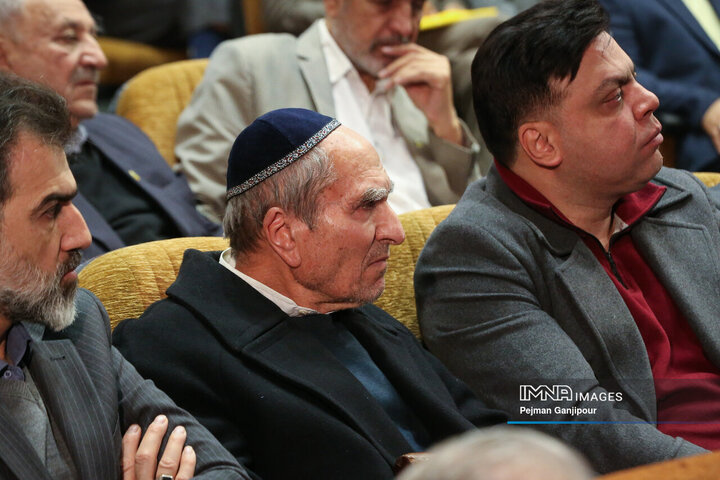 دیدار رئیس قوه قضائیه با گروه‌های مختلف مردم اصفهان