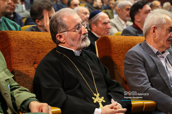 دیدار رئیس قوه قضائیه با گروه‌های مختلف مردم اصفهان