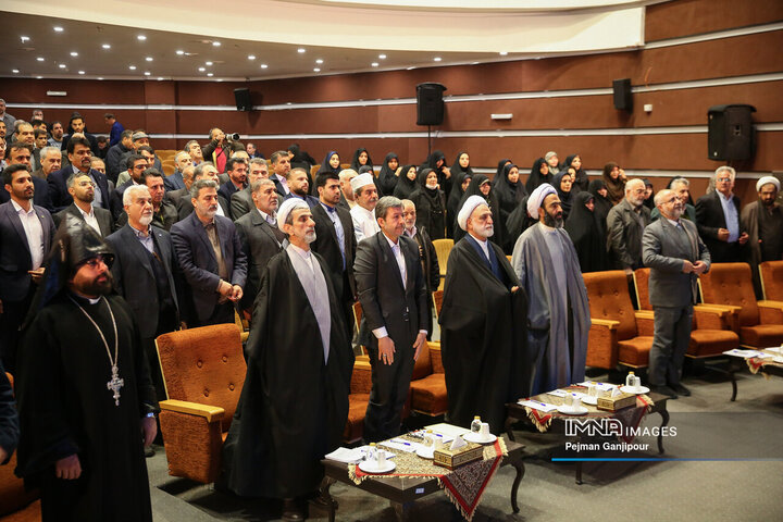 دیدار رئیس قوه قضائیه با گروه‌های مختلف مردم اصفهان