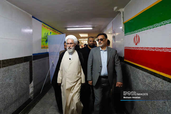 بازدید دادستان کل کشور از زندان مرکزی اصفهان