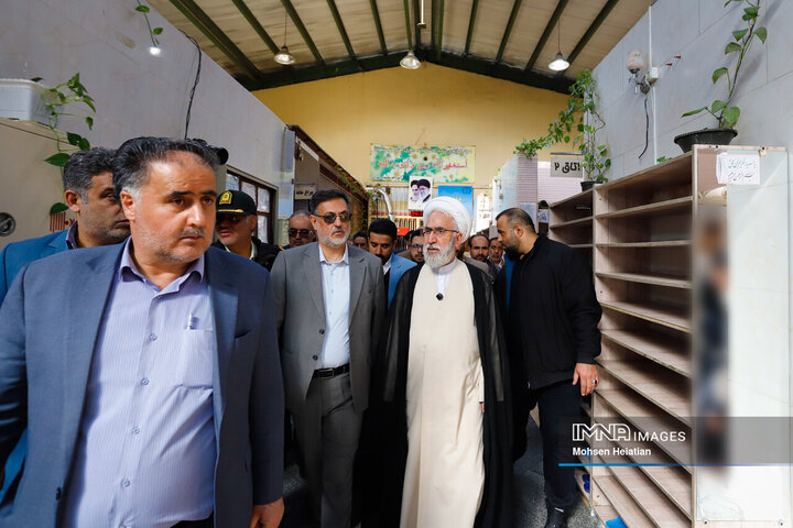 بازدید دادستان کل کشور از زندان مرکزی اصفهان