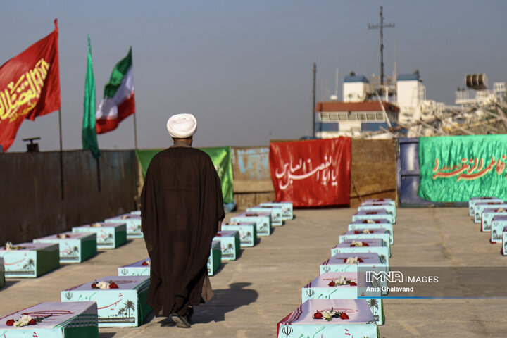 بعد از سال‌ها غربت، ۸۵ شهید بر دوش موج‌های اروند به خانه رسیدند