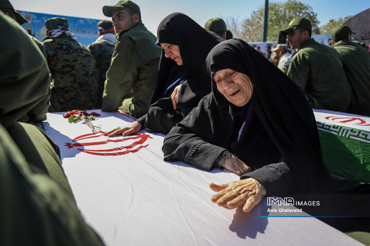 بعد از سال‌ها غربت، ۸۵ شهید بر دوش موج‌های اروند به خانه رسیدند