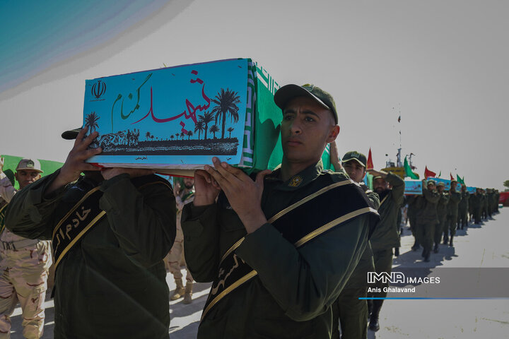 بعد از سال‌ها غربت، ۸۵ شهید بر دوش موج‌های اروند به خانه رسیدند