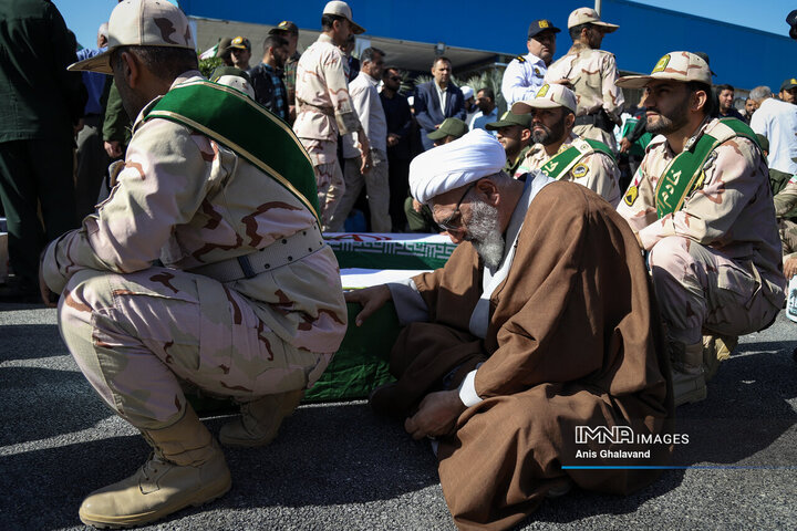 بعد از سال‌ها غربت، ۸۵ شهید بر دوش موج‌های اروند به خانه رسیدند
