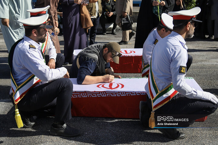 بعد از سال‌ها غربت، ۸۵ شهید بر دوش موج‌های اروند به خانه رسیدند