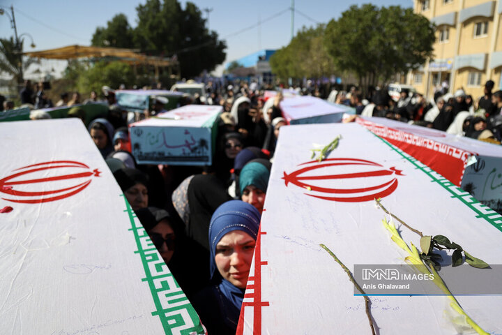 بعد از سال‌ها غربت، ۸۵ شهید بر دوش موج‌های اروند به خانه رسیدند