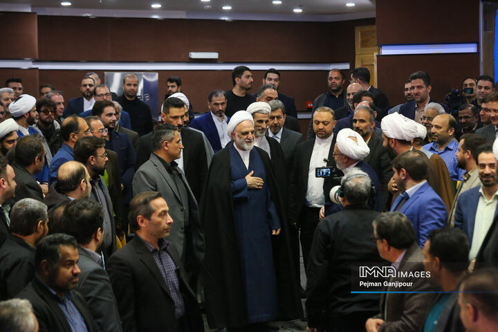 دیدار رئیس قوه قضائیه با کارکنان دستگاه قضائی استان اصفهان