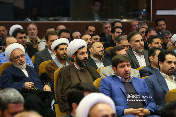 دیدار رئیس قوه قضائیه با کارکنان دستگاه قضائی استان اصفهان