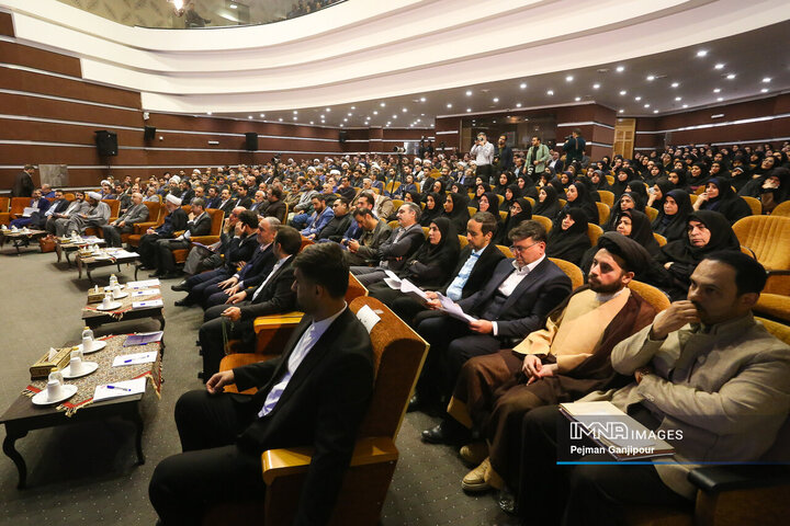 دیدار رئیس قوه قضائیه با کارکنان دستگاه قضائی استان اصفهان