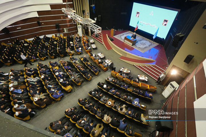 دیدار رئیس قوه قضائیه با کارکنان دستگاه قضائی استان اصفهان