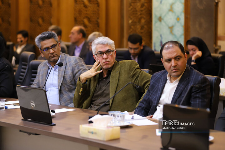 کارگروه بررسی مسائل فعالان اقتصادی، شرکت‌های دانش‌بنیان و شرکت‌های صنعتی استان اصفهان