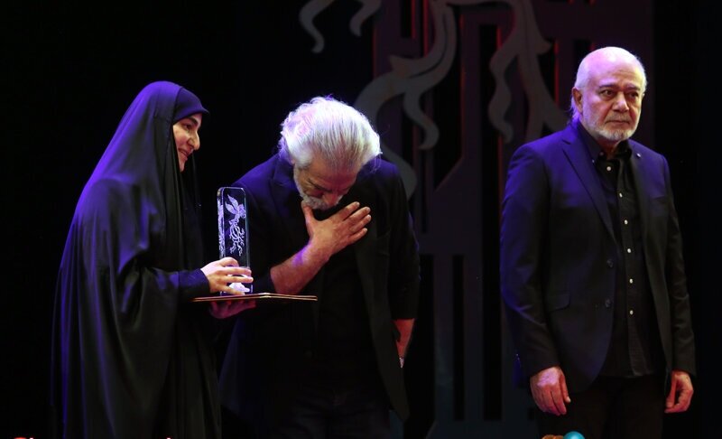 درخشش «کوچ» در جشنواره فجر؛ از ۱۱ نامزدی تا ۲ سیمرغ / سهم اقبال مردمی به شهید سلیمان