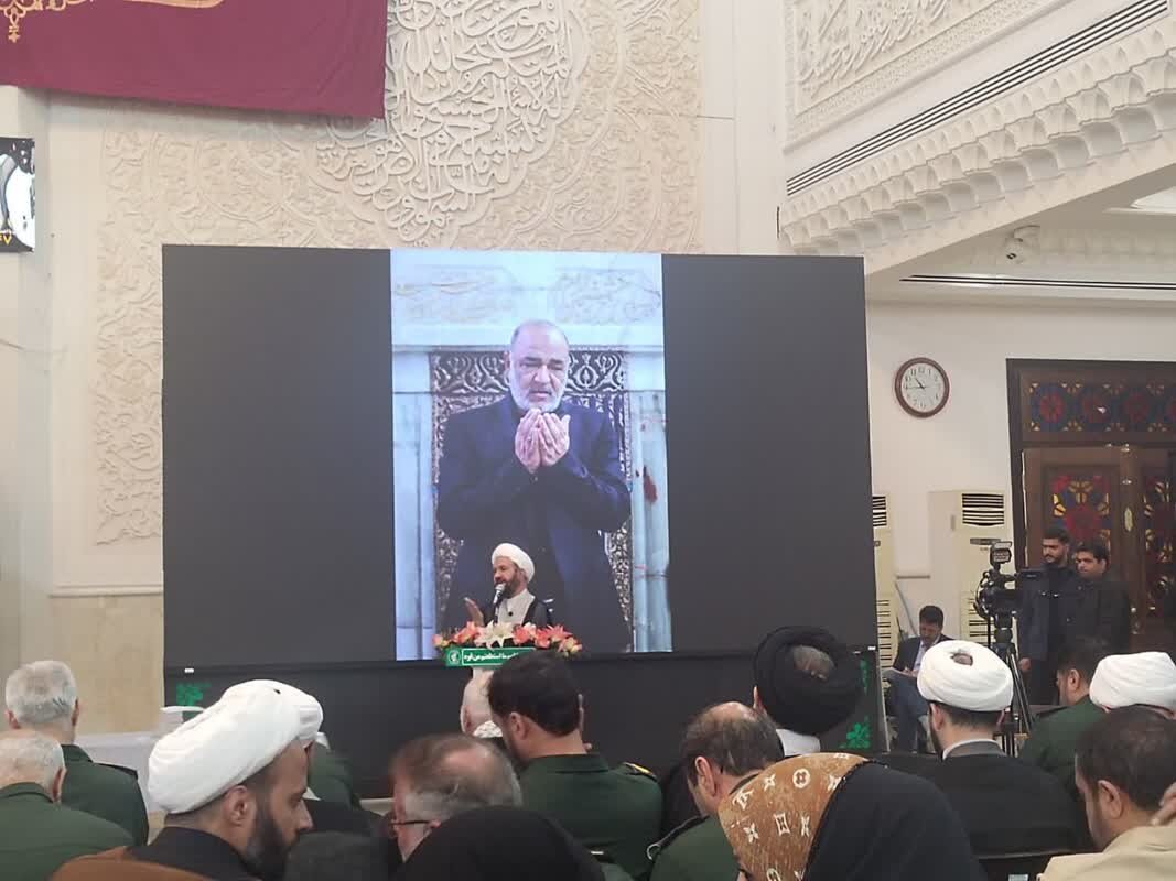 امروز جنگ شناختی برای تصرف ذهن و قلب جوانان در جریان است