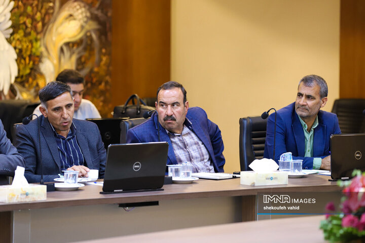 کارگروه بررسی مسائل و مشکلات حوزه آب و کشاورزی استان اصفهان