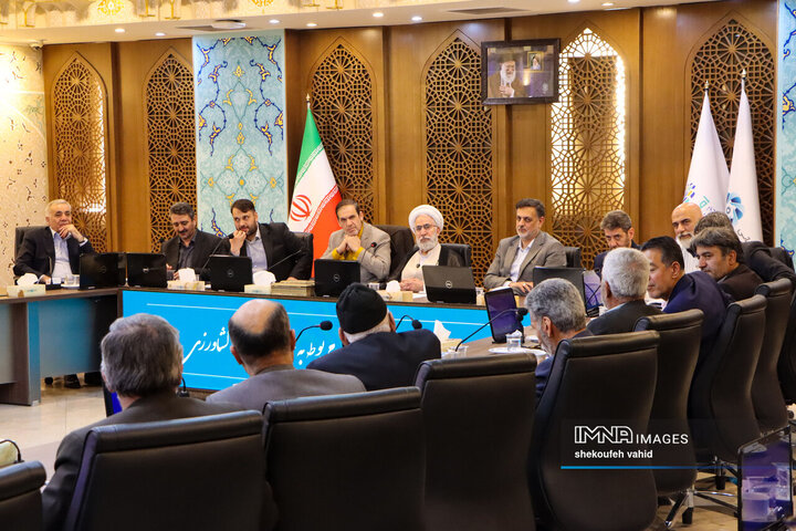 کارگروه بررسی مسائل و مشکلات حوزه آب و کشاورزی استان اصفهان